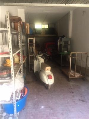 Garage / Posto Auto - Coperto a Galciana, Prato