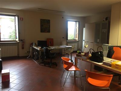 Ufficio - ristrutturato a Nord, Capannori