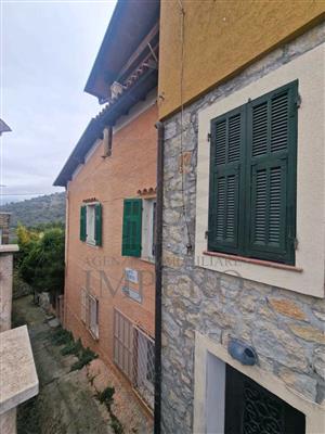 Casa - Bifamiliare a Mortola Superiore, Ventimiglia
