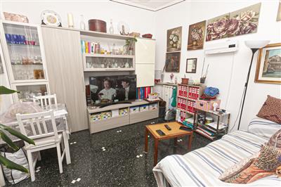 Appartamento - Più di 5 locali a Quezzi, Genova