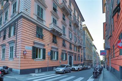 Appartamento - Quadrilocale a Castelletto, Genova
