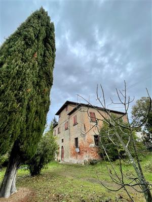 Villa in buono stato di 1490 mq. a Cusignano