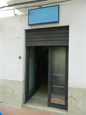 Locale commerciale in Affitto a 550€