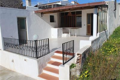 Casa indipendente in zona periferia panoramica a Lipari