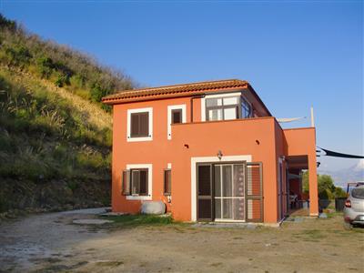 Casa indipendente a San Giovanni a Piro