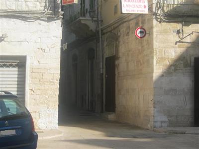 Locale commerciale in vendita a Ruvo di Puglia Centro storico