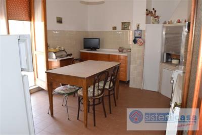 Appartamento in vendita a Corato Zona Via Castel Del Monte